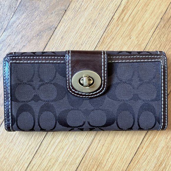 Coach Handbags - COACH Signature canvas wallet